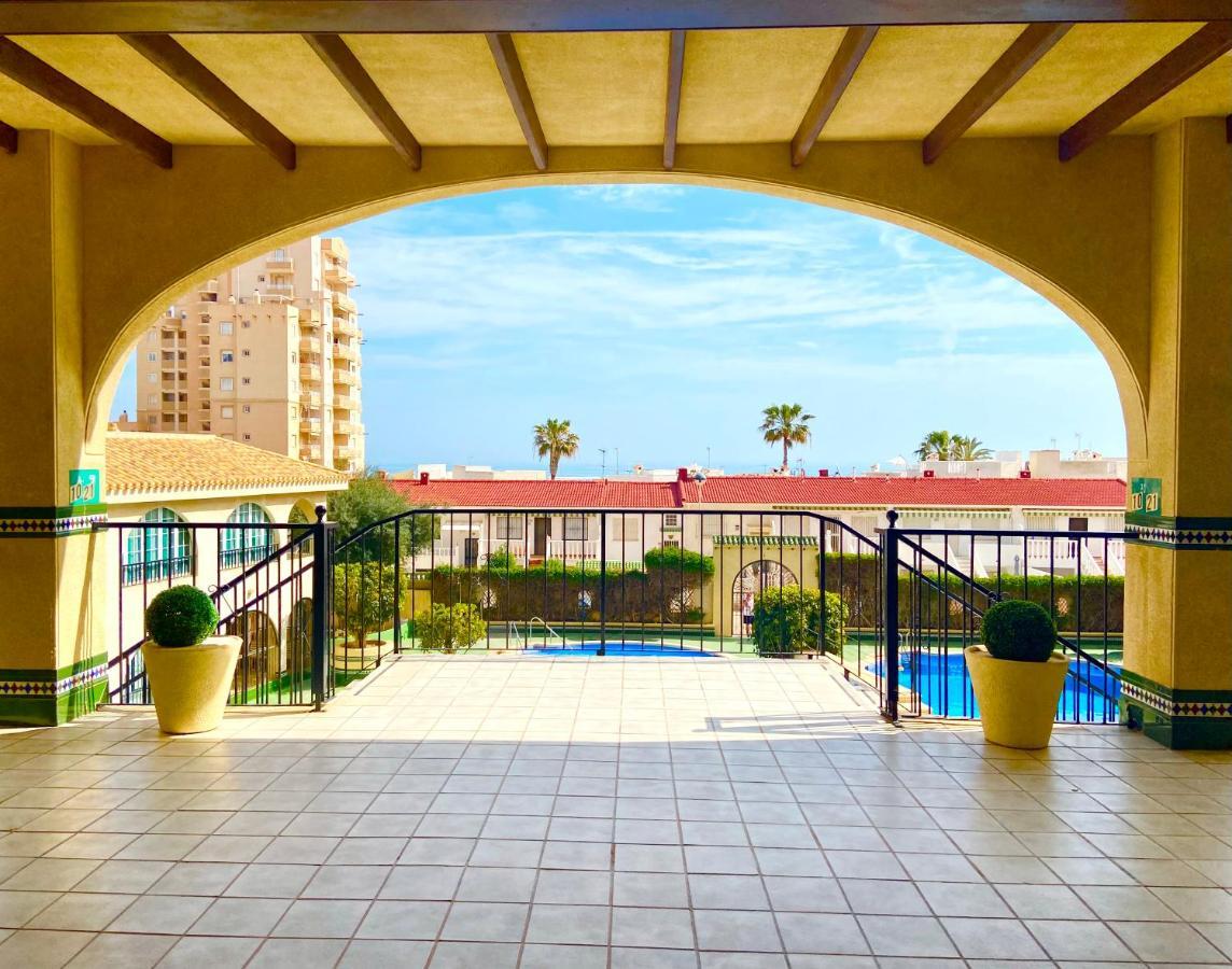 Beautiful Apartment Near Lamata Beach With Panorama Sea View!!! ตอร์เรเวียคา ภายนอก รูปภาพ