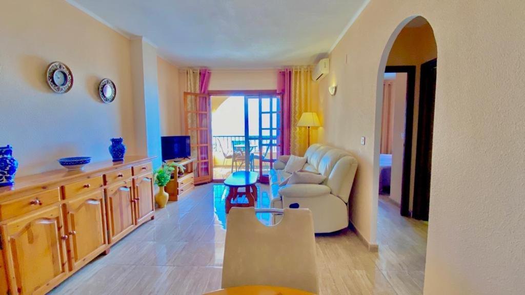 Beautiful Apartment Near Lamata Beach With Panorama Sea View!!! ตอร์เรเวียคา ภายนอก รูปภาพ